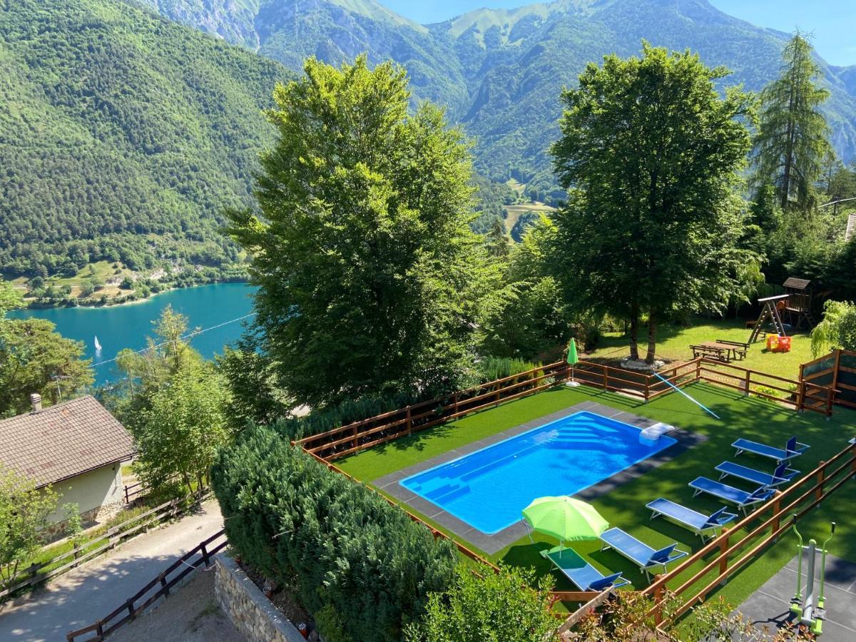 Le Terrazze Sul Lago - Ledro House ピエーヴェ・ディ・レードロ エクステリア 写真