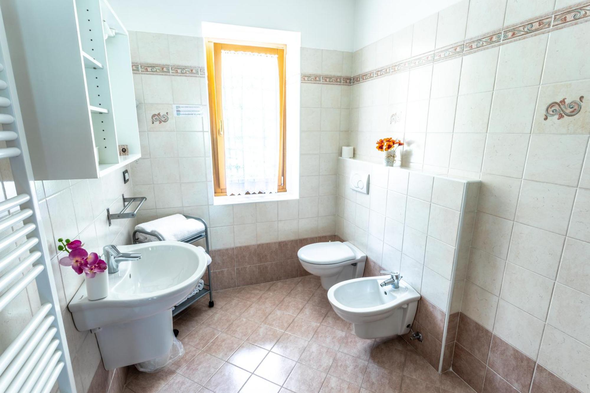 Le Terrazze Sul Lago - Ledro House ピエーヴェ・ディ・レードロ 部屋 写真