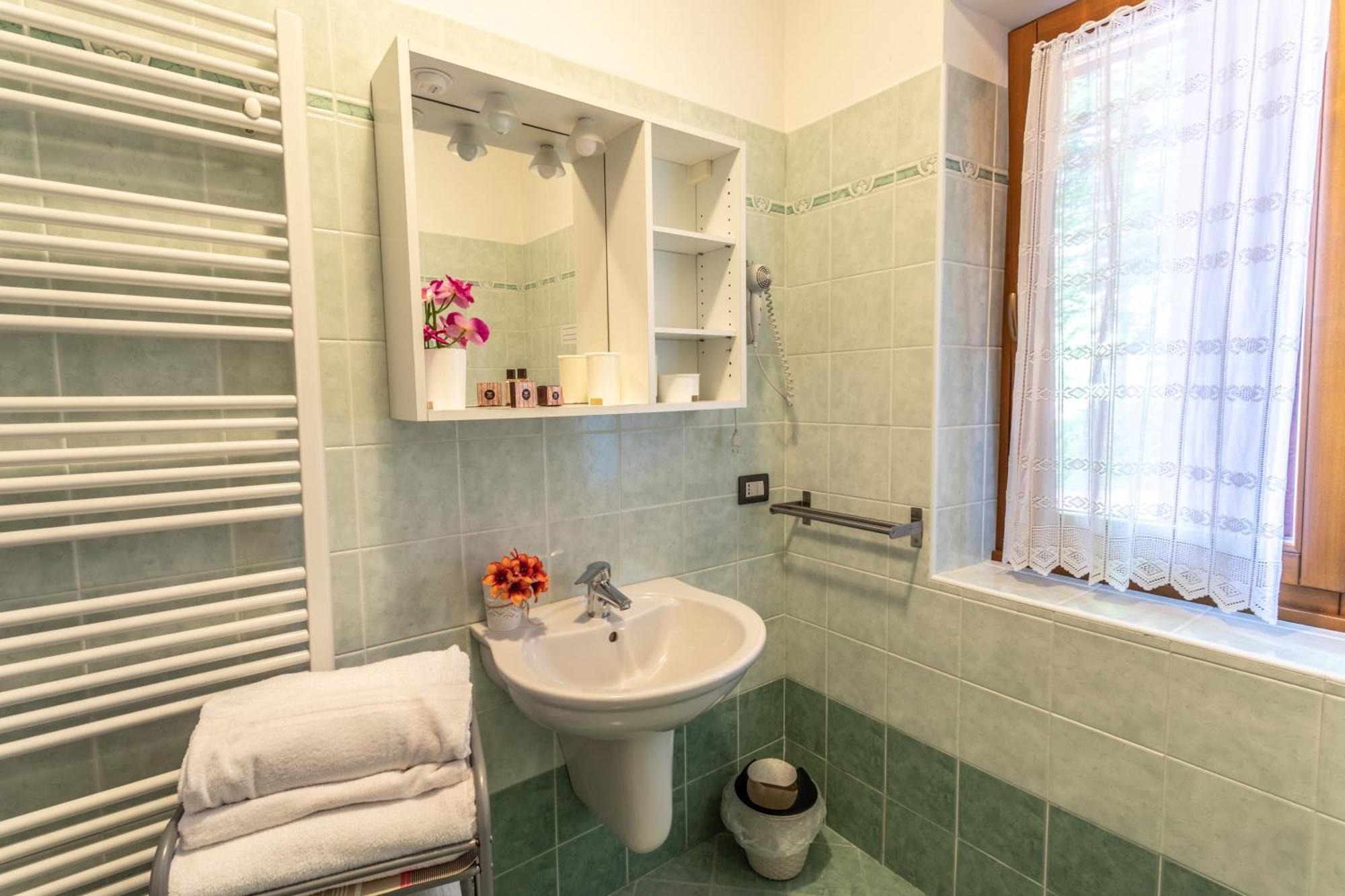 Le Terrazze Sul Lago - Ledro House ピエーヴェ・ディ・レードロ 部屋 写真
