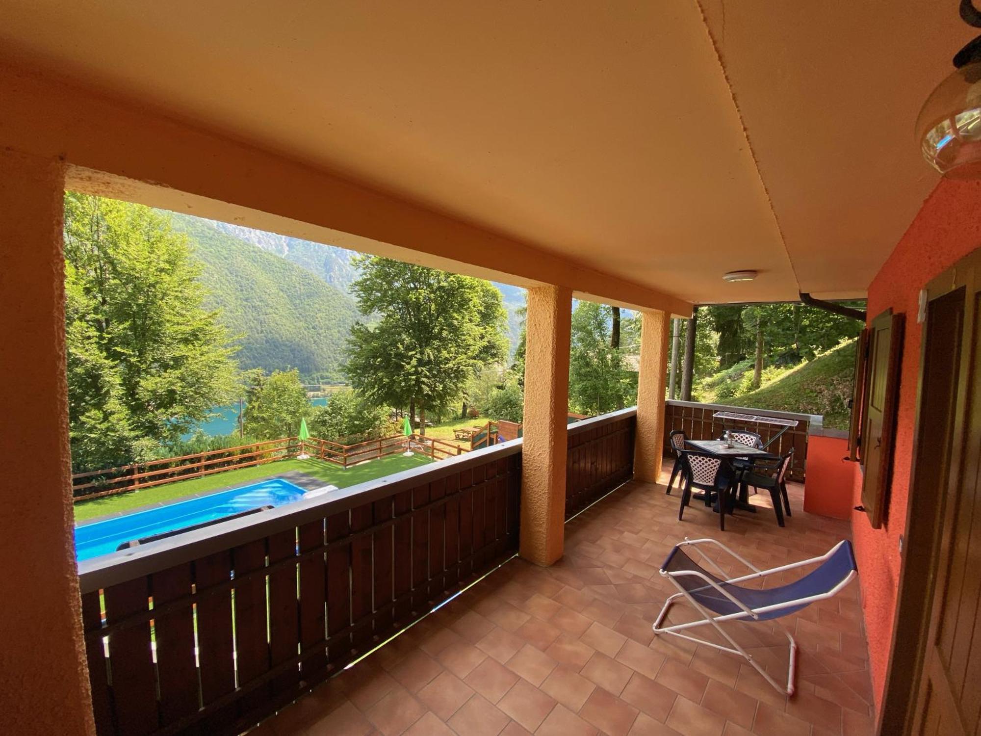 Le Terrazze Sul Lago - Ledro House ピエーヴェ・ディ・レードロ 部屋 写真